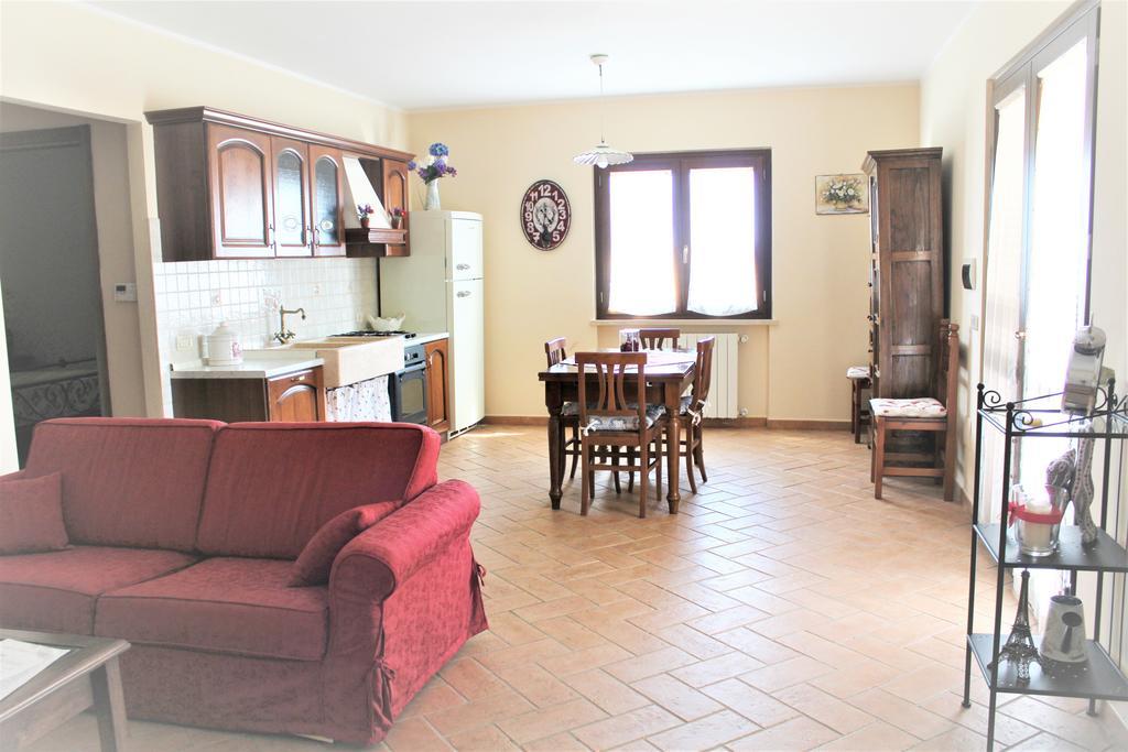 Agriturismo Colle D' Oro Pescia Romana Eksteriør bilde