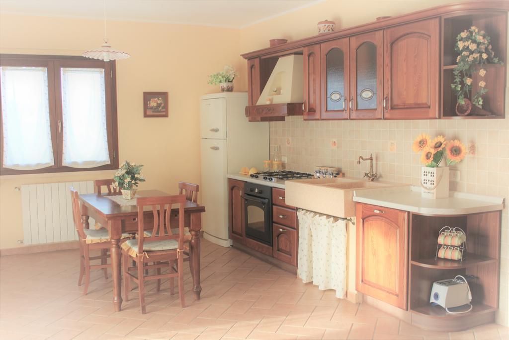Agriturismo Colle D' Oro Pescia Romana Eksteriør bilde